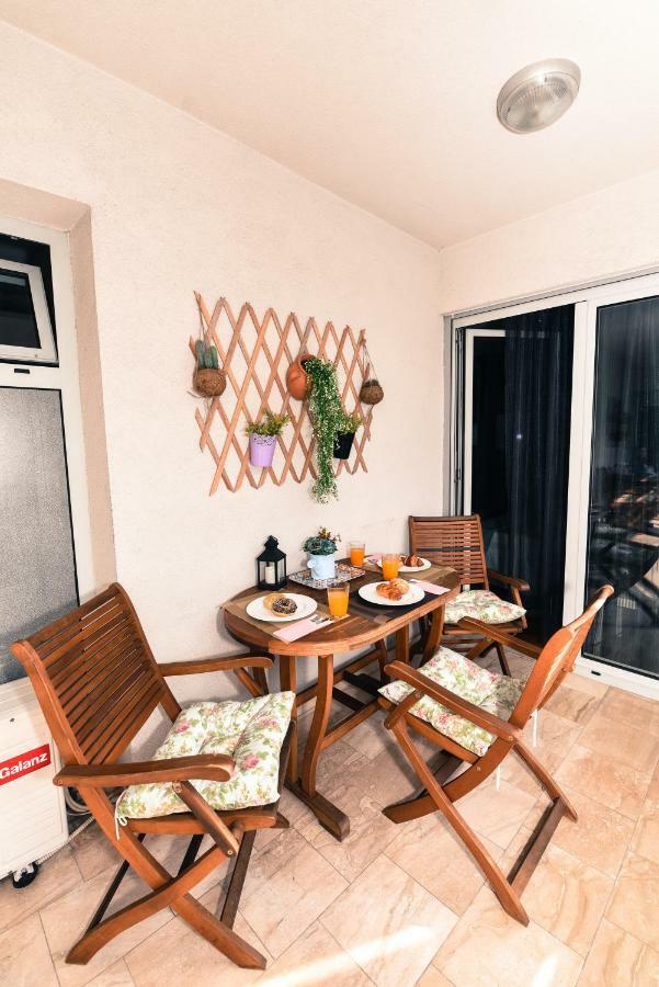 Marilyn Apartment Будва Экстерьер фото